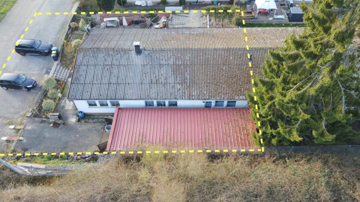 Bungalow-Doppelhaushälfte mit ca. 200 m² Wohnfläche auf einer Ebene