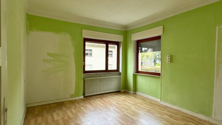 2-3 Familienhaus mit Bauplatz in guter Lage von Fechingen