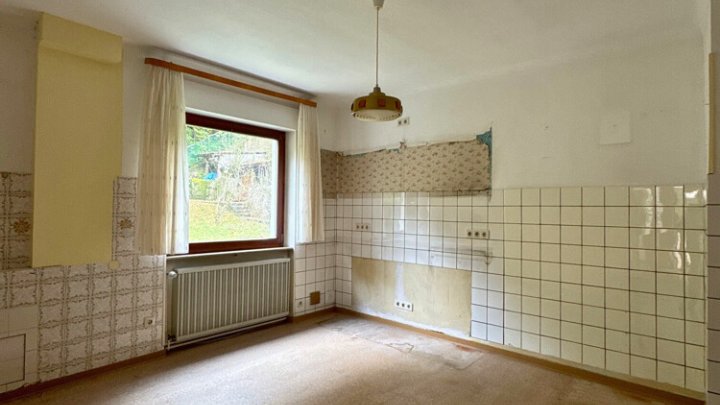 2-3 Familienhaus mit Bauplatz in guter Lage von Fechingen