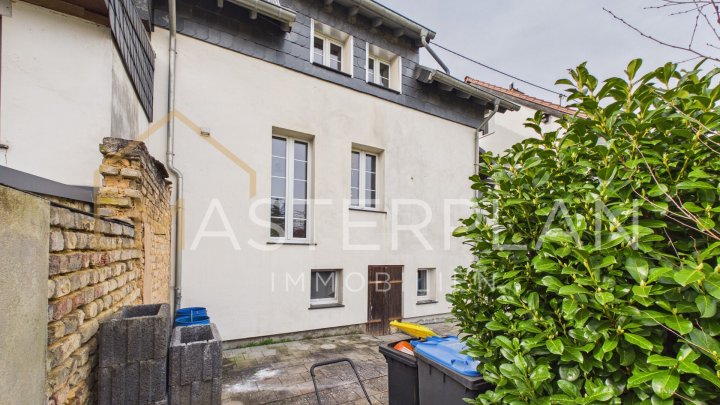 Renovierungsbedürftiges EFH in ruhiger Lage von Schwalbach