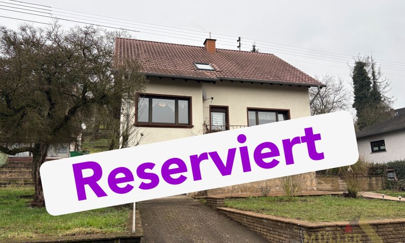 Seltene Gelegenheit in Saarfels: Einfamilienhaus mit viel Platz und Garten