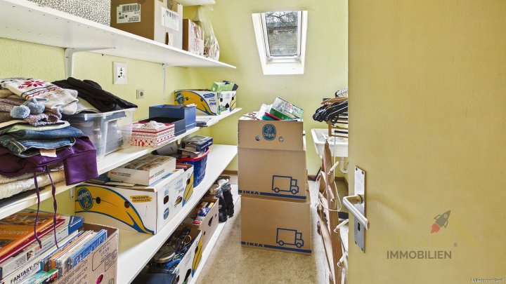 Seltene Gelegenheit in Saarfels: Einfamilienhaus mit viel Platz und Garten