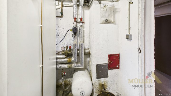 Seltene Gelegenheit in Saarfels: Einfamilienhaus mit viel Platz und Garten