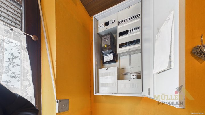 Seltene Gelegenheit in Saarfels: Einfamilienhaus mit viel Platz und Garten