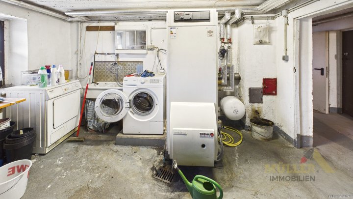 Seltene Gelegenheit in Saarfels: Einfamilienhaus mit viel Platz und Garten