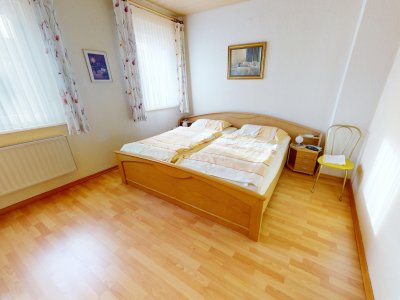 Schlafzimmer OG