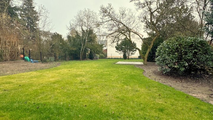 Erstbezug nach Kernsanierung - Penthouse mit Dachterrasse in toller Lage auf dem Rotenbühl