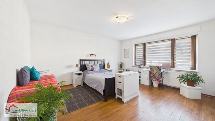 GRENZNÄHE: BUNGALOW IN IDYLLISCHER WALDRANDLAGE