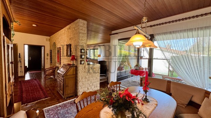 WOHNEN AM WALDRAND - BUNGALOW MIT GROSSEM GARTEN, KAMIN UND GARAGE IN SACKGASSE VON FRIEDRICHSTHAL