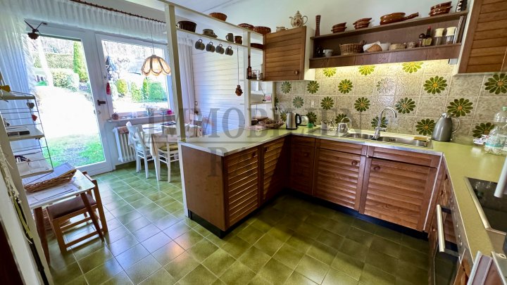 WOHNEN AM WALDRAND - BUNGALOW MIT GROSSEM GARTEN, KAMIN UND GARAGE IN SACKGASSE VON FRIEDRICHSTHAL