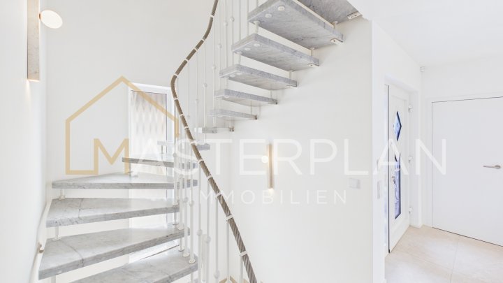 Stilvoll renoviertes Einfamilienhaus mit Panoramakamin, Traumküche und inklusive Baugrundstück in ruhiger Sackgasse