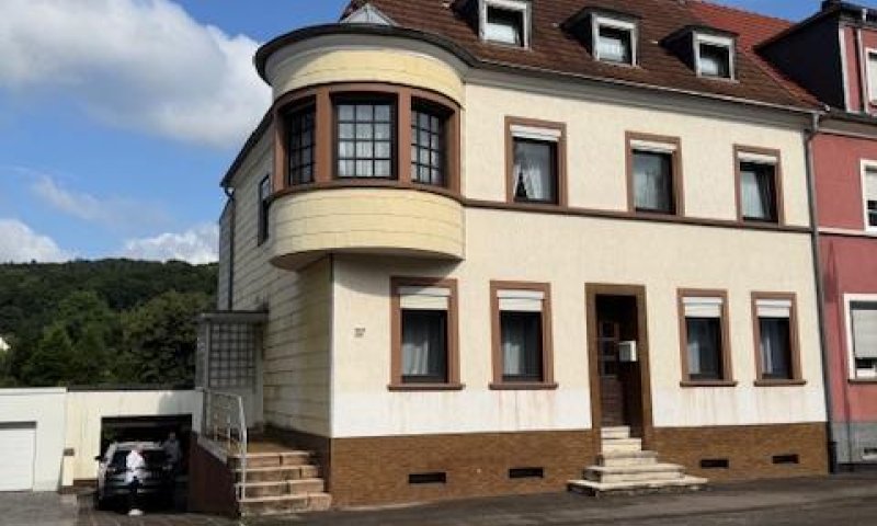 1-2 FH mit Do.Garage in zentraler Lage von St. Ingbert-Rentrisch