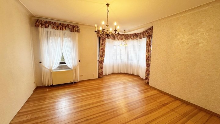 1-2 FH mit Do.Garage in zentraler Lage von St. Ingbert-Rentrisch