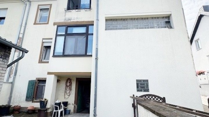 1-2 FH mit Do.Garage in zentraler Lage von St. Ingbert-Rentrisch