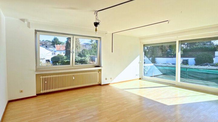 Freistehendes 3-FH mit Garten und Garage in Dudweiler-Süd