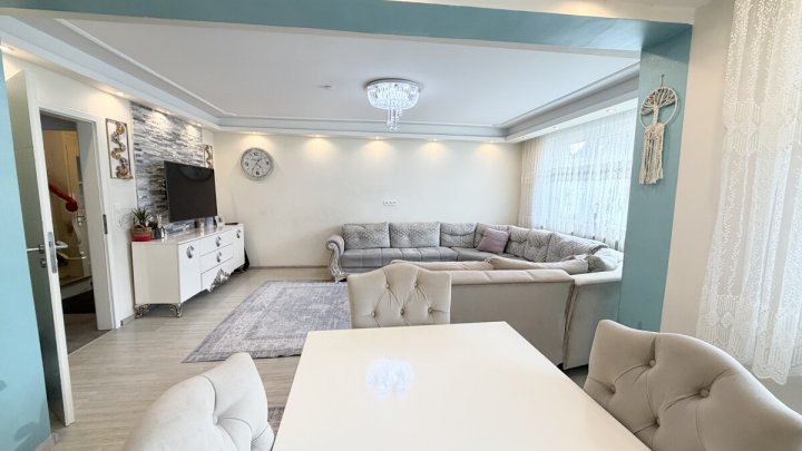 Modernisiertes Einfamilienhaus in zentraler Lage von Merzig mit Garten und Garage