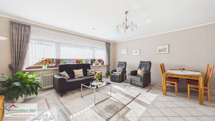 GREIMERATH (BEI ZERF): GEFPFLEGTES 1-2 FAMILIENHAUS / 2 GARAGEN / GARTEN / IN TOP WOHNLAGE!