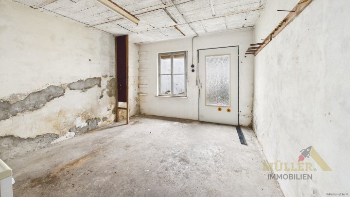 Reihenmittelhaus mit viel Potenzial und großen Garten sucht neuen Besitzer