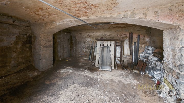 Reihenmittelhaus mit viel Potenzial und großen Garten sucht neuen Besitzer