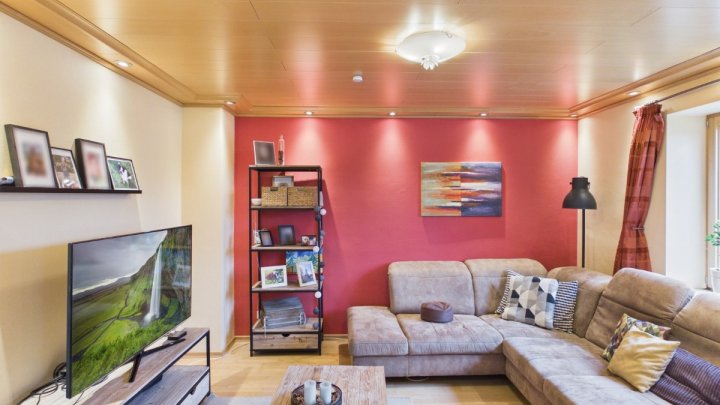 „Freistehendes Einfamilienhaus in idyllischer Waldrandlage – ideal für Pferdeliebhaber