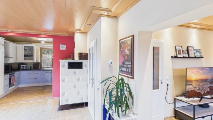 „Freistehendes Einfamilienhaus in idyllischer Waldrandlage – ideal für Pferdeliebhaber