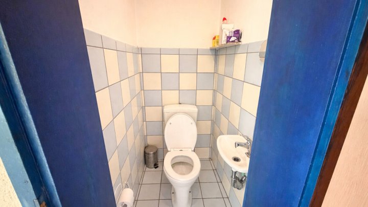 Doppelhaushälfte mit Garten und Stellplatz - mit Renovierungsbedarf