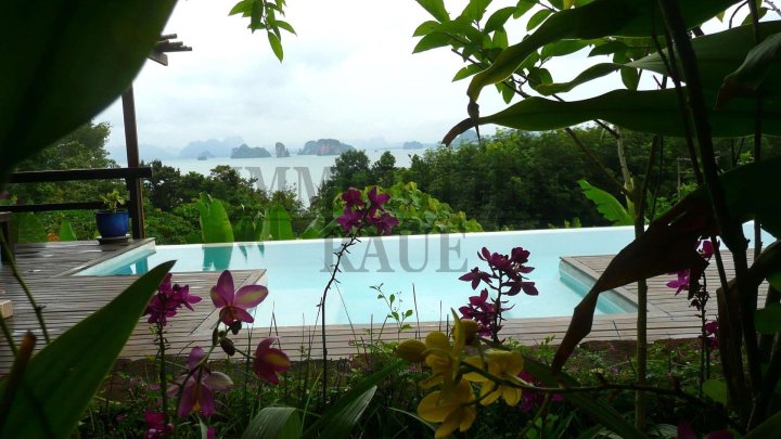 PRIVATE VILLA MIT TRAUMAUSSICHT IN SÜD-THAILAND - ANMIETUNG MAX. 3 WOCHEN