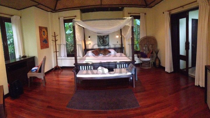 PRIVATE VILLA MIT TRAUMAUSSICHT IN SÜD-THAILAND - ANMIETUNG MAX. 3 WOCHEN