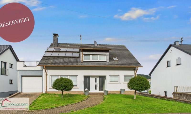 180 M² WOHNFLÄCHE + WEITERE ZIMMER IM UG! WOHNHAUS MIT GARTEN + GARAGE