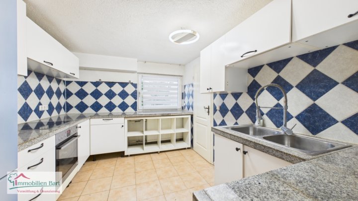 180 M² WOHNFLÄCHE + WEITERE ZIMMER IM UG! WOHNHAUS MIT GARTEN + GARAGE