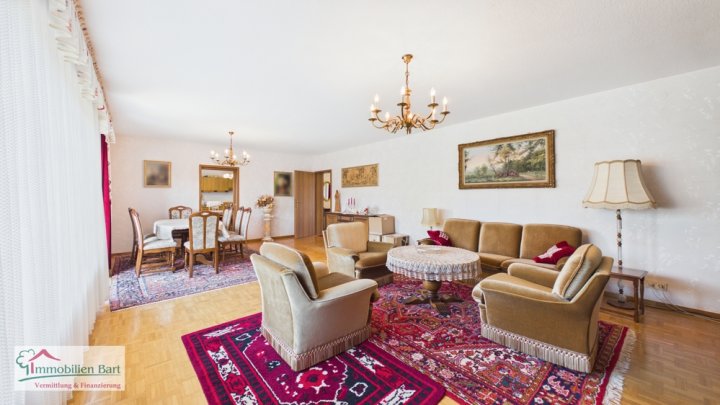 BESSERINGEN / HÖHENLAGE: BUNGALOW MIT ELW IN TOP WOHNLAGE