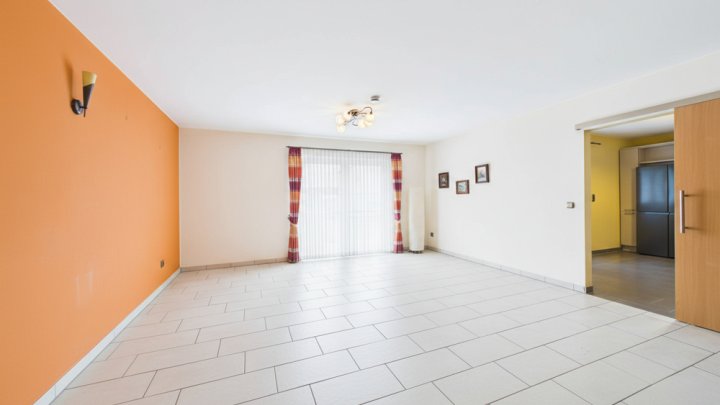 GRENZE L-REMICH! HOCHWERTIGE 3 ZIMMER-WOHNUNG IN TOP-WOHNLAGE!