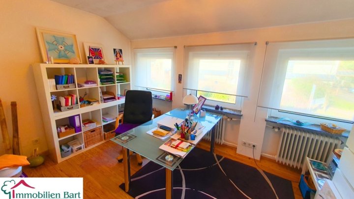 263 m² WOHNFLÄCHE! WOHNHAUS MIT GEWERBEEINHEIT IN WEISKIRCHEN