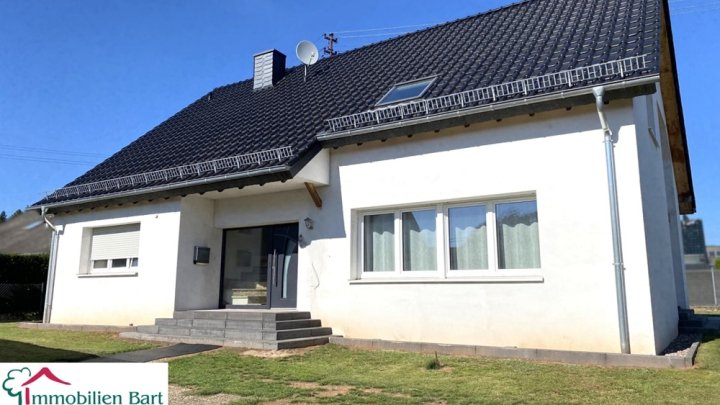 WOHNHAUS (225M² WFL.) MIT 2 WOHNUNGEN IN TOP LAGE VON MERZIG-BESSERINGEN