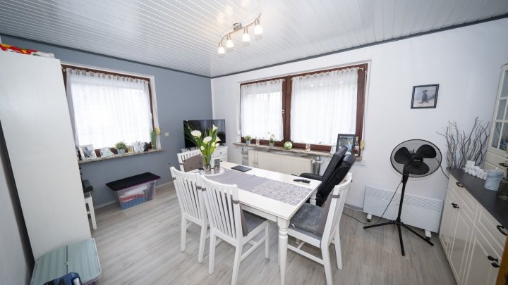 Kapital oder Eigennutzer Wohnung+Gewerbe mit Umbaupotenzial ohne Garten mit Terrasse