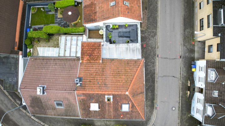 Kapital oder Eigennutzer Wohnung+Gewerbe mit Umbaupotenzial ohne Garten mit Terrasse