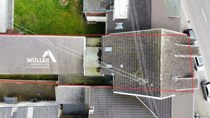 Wohn- und Geschäftshaus in Top-Lage von Schwalbach (ca. 323 m² Gewerbe- und ca. 187 m² Wohnfläche)