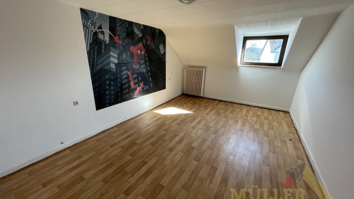 Wohn- und Geschäftshaus in Top-Lage von Schwalbach (ca. 323 m² Gewerbe- und ca. 187 m² Wohnfläche)