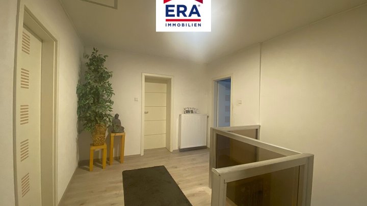 KEINE VERMITTLUNGSGEBÜHREN ! EINFAMILIENHAUS MIT POOL, RUHIGE LAGE, IN FORBACH/FR, NÄHE SB