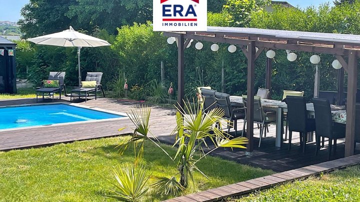 KEINE VERMITTLUNGSGEBÜHREN ! EINFAMILIENHAUS MIT POOL, RUHIGE LAGE, IN FORBACH/FR, NÄHE SB