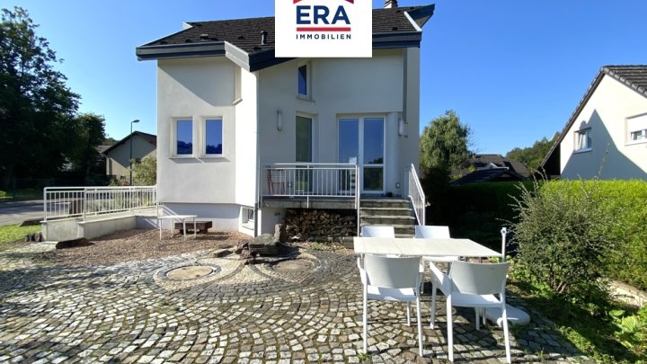 KEINE VERMITTLUNGSGEBÜHREN !! ARCHITEKTENHAUS MIT ELW.  SCHOENECK/FR, NÄHE SAARBRÜCKEN