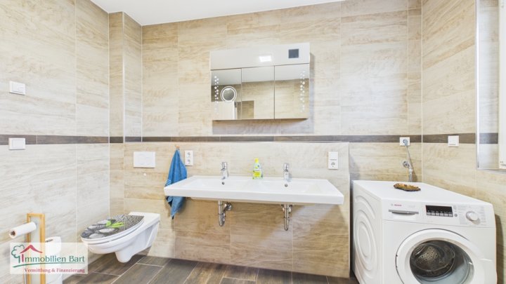 PALZEM (GRENZE LUXEMBURG): MODERNE, HELLE 120 M² WOHNUNG / 2 SCHLAFZIMMER / BALKON