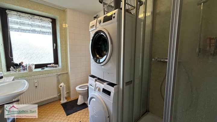 PERL: 4-FAMILIENHAUS MIT GARTEN UND GARAGE IN RUHIGER WOHNLAGE!