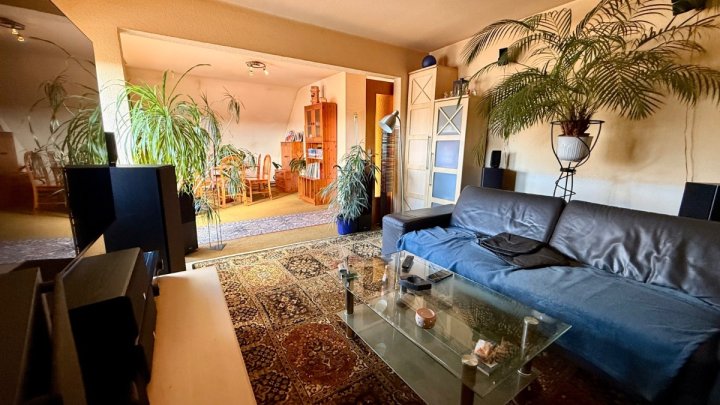 Ein- bis Zweifamilienhaus in Friedrichsthal auf insgesamt ca. 163 m² mit sonnigem Garten