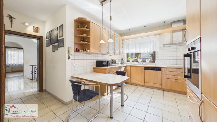 GRENZNÄHE: BUNGALOW MIT EINLIEGERWOHNUNG IN TOP WOHNLAGE MIT FERNSICHT!