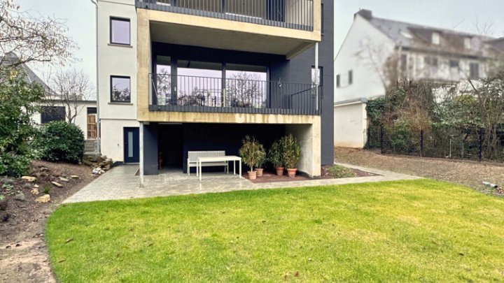 Erstbezug nach Kernsanierung - 3-ZKB mit Balkon in toller Lage auf dem Rotenbühl