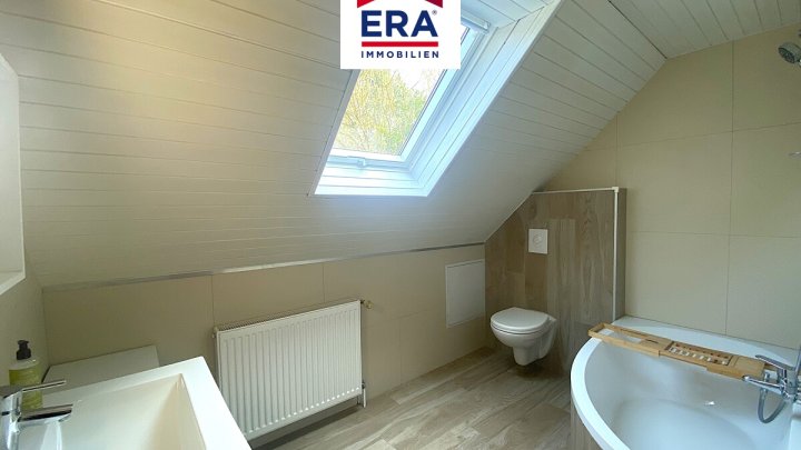 KEINE VERMITTLUNGSGEBÜHREN-EINFAMILIENHAUS MIT PFERDEHALTUNG, NEUFGRANGE/FR, NÄHE SB