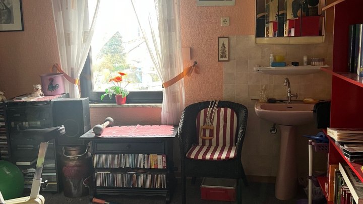 Renovierungsbedürftiges 1- Familienhaus in Wadgassen  mit viel Potenzial