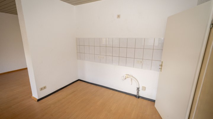 Hell und modern gehaltene Eigentumswohnung mit Balkon in zentraler Lage von Saarbrücken