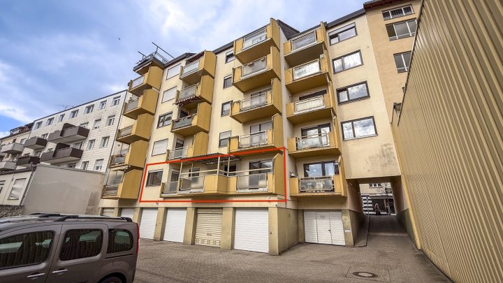 Hell und modern gehaltene Eigentumswohnung mit Balkon in zentraler Lage von Saarbrücken